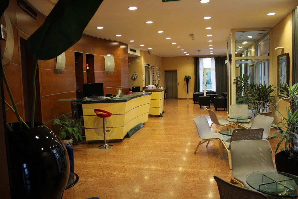 Hotel Riverside