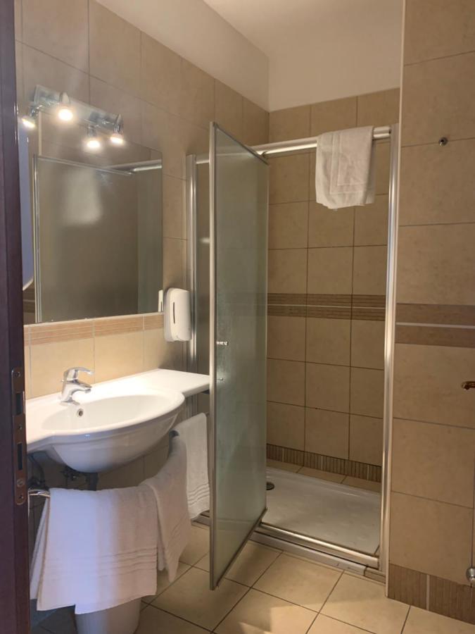 Riverside 4*